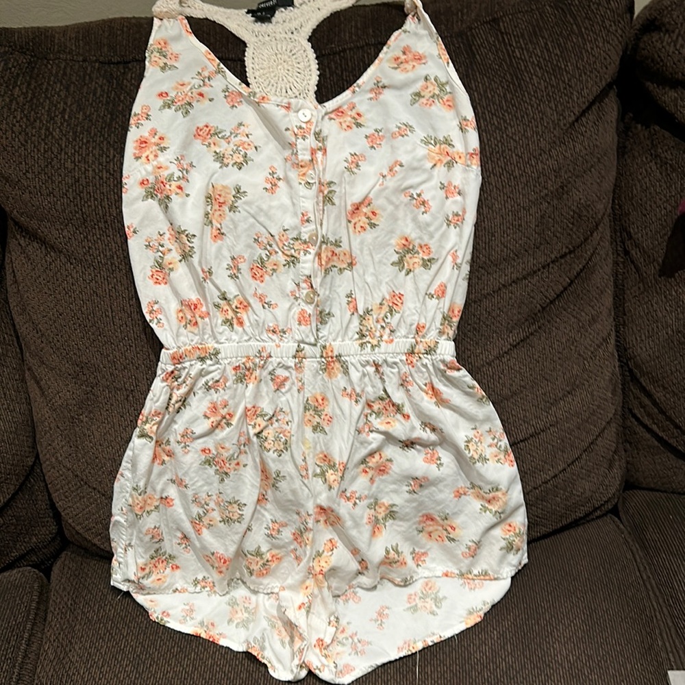 Junior Women Forever 21 Romper